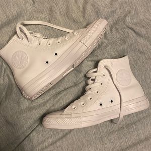 White CHUCK TAYLOR Converse